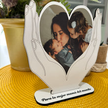 Cargar imagen en el visor de la galería, Placa Mamá Corazón de madera - Imagina Y Compra
