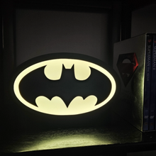 Carregar imagem no visualizador da galeria, Lámpara Infantil Batman 3D - Imagina Y Compra