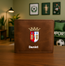 Carregar imagem no visualizador da galeria, Cartera FĂștbol MarrĂłn Personalizada Primeira Liga - Imagina Y Compra