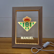 Carregar imagem no visualizador da galeria, Lámpara Fútbol Personalizada UVI con marco - Imagina Y Compra
