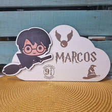 Cargar imagen en el visor de la galería, Letrero Harry Potter Personalizado en madera - Imagina Y Compra
