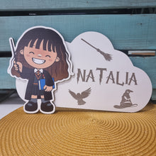 Carregar imagem no visualizador da galeria, Letrero Hermione Personalizado en madera - Imagina Y Compra