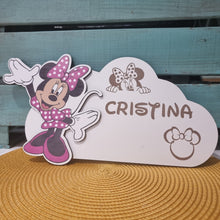 Cargar imagen en el visor de la galería, Letrero Minnie Personalizado en madera - Imagina Y Compra
