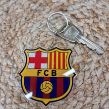 Carregar imagem no visualizador da galeria, Llavero Fútbol Personalizado a color - Imagina Y Compra