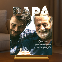 Cargar imagen en el visor de la galería, Lámpara Papá con Foto Personalizada - Imagina Y Compra