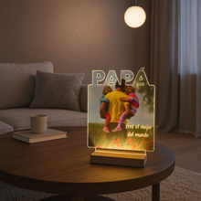 Cargar imagen en el visor de la galería, Lámpara Papá con Foto Personalizada - Imagina Y Compra