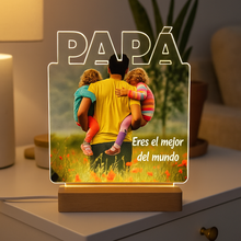 Cargar imagen en el visor de la galería, Lámpara Papá con Foto Personalizada - Imagina Y Compra