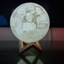 Cargar imagen en el visor de la galería, Lámpara Luna 3D - Imagina Y Compra
