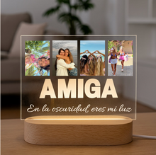 Cargar imagen en el visor de la galería, Lámpara Amiga
