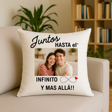 Cargar imagen en el visor de la galería, Cojín Personalizado Juntos hasta el infinito - Imagina Y Compra
