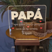 Cargar imagen en el visor de la galería, Lámpara Papá con Frase - Imagina Y Compra
